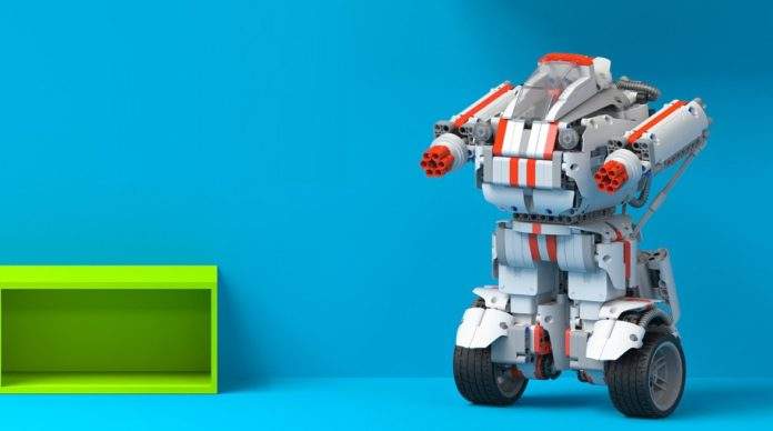 robot-xiaomi-igracka