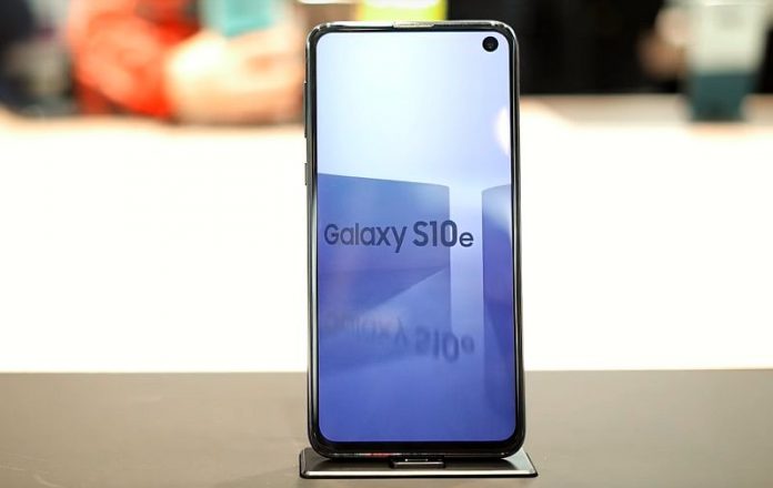 Samsung Galaxy S10e prvi pogled