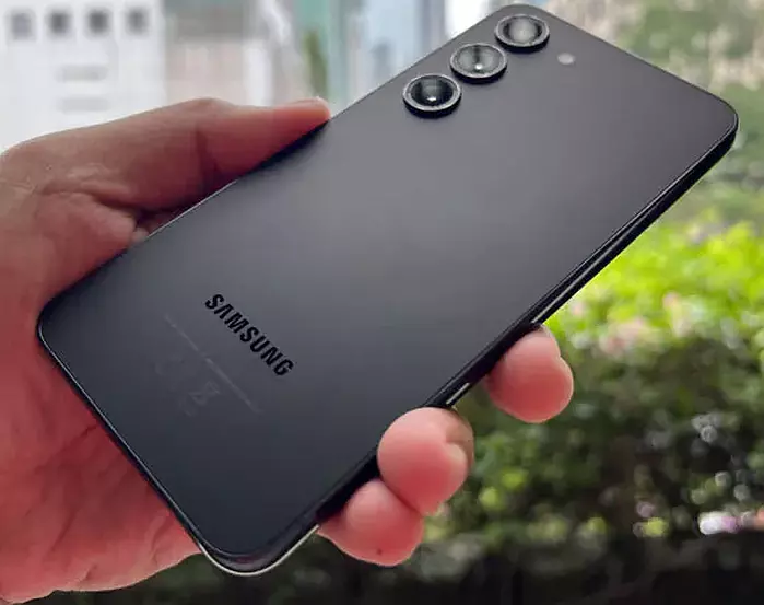 Samsung Galaxy S23 recenzija